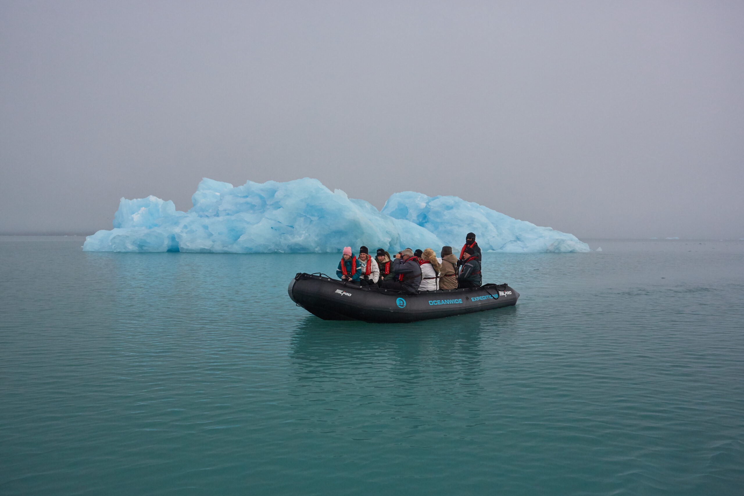 North Spitsbergen Explorer - Versatile landscapes, sea ice & wildlife - Summer Solstice