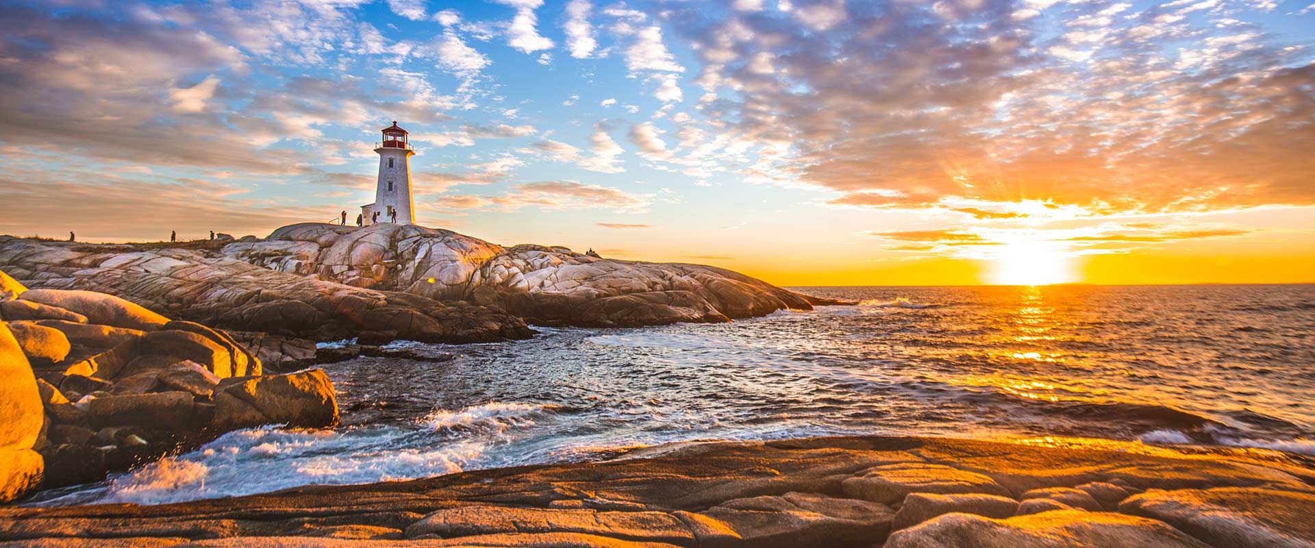 Contrasts of Canada & the St. Lawrence River