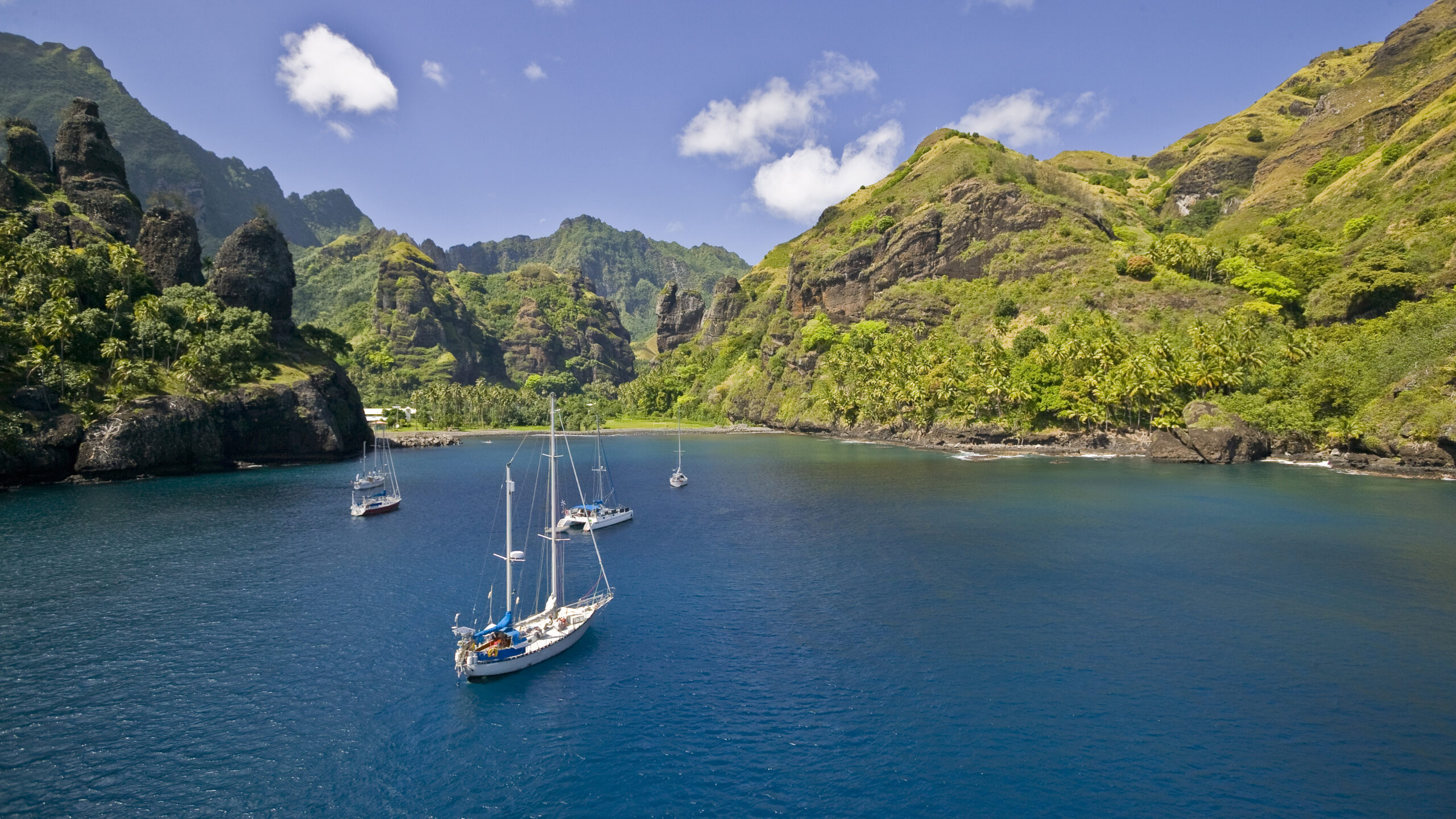 Cruising French Polynesia: Tahiti and Beyond