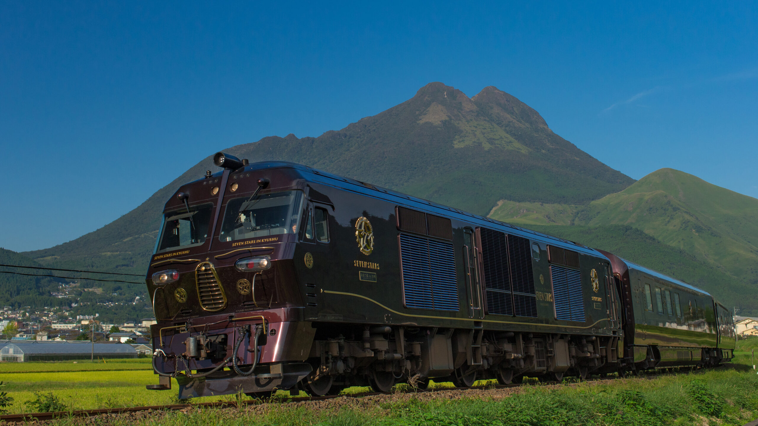 Japan by Luxury Train: Seven Stars in Kyushu