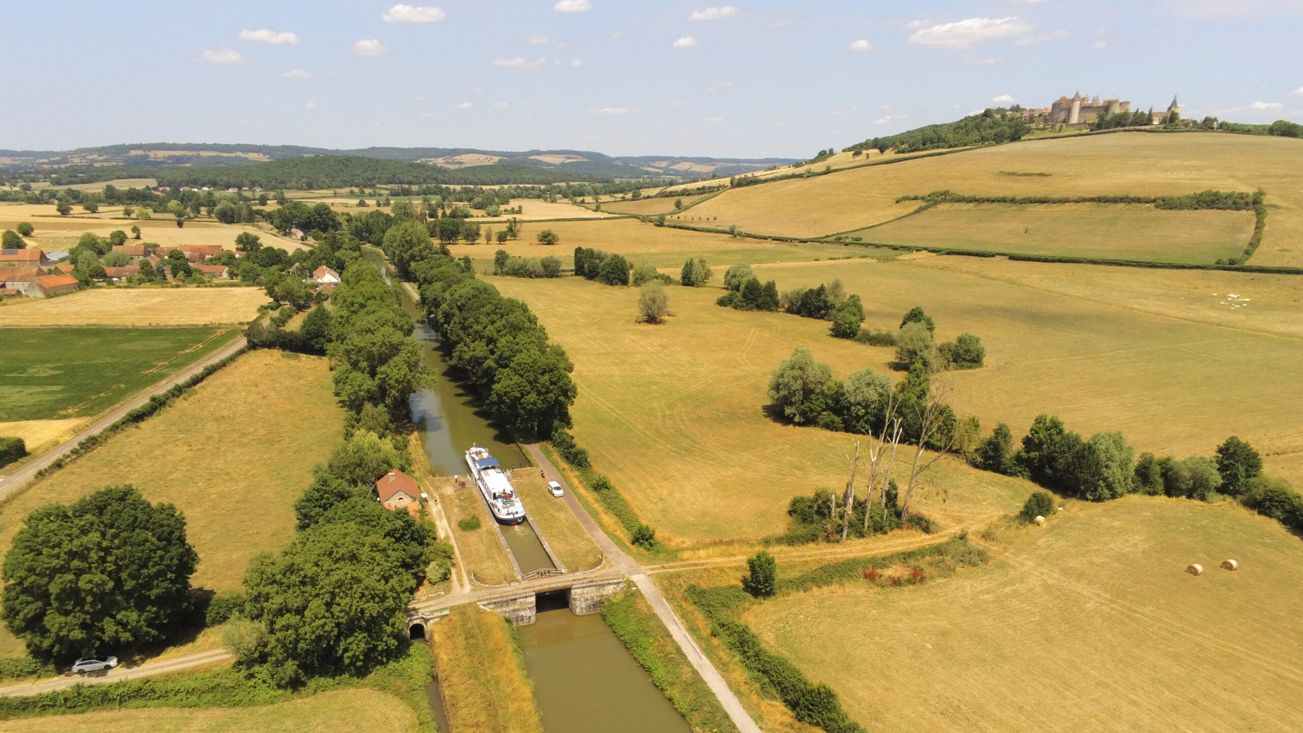L'Impressionniste - Burgundy Canal