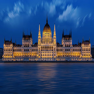 Christmastime From Budapest To Frankfurt With 2 Nights In Budapest