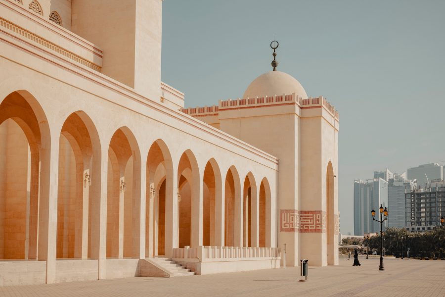 A Journey from Shimmering Skylines to the Gulf's Hidden Gems