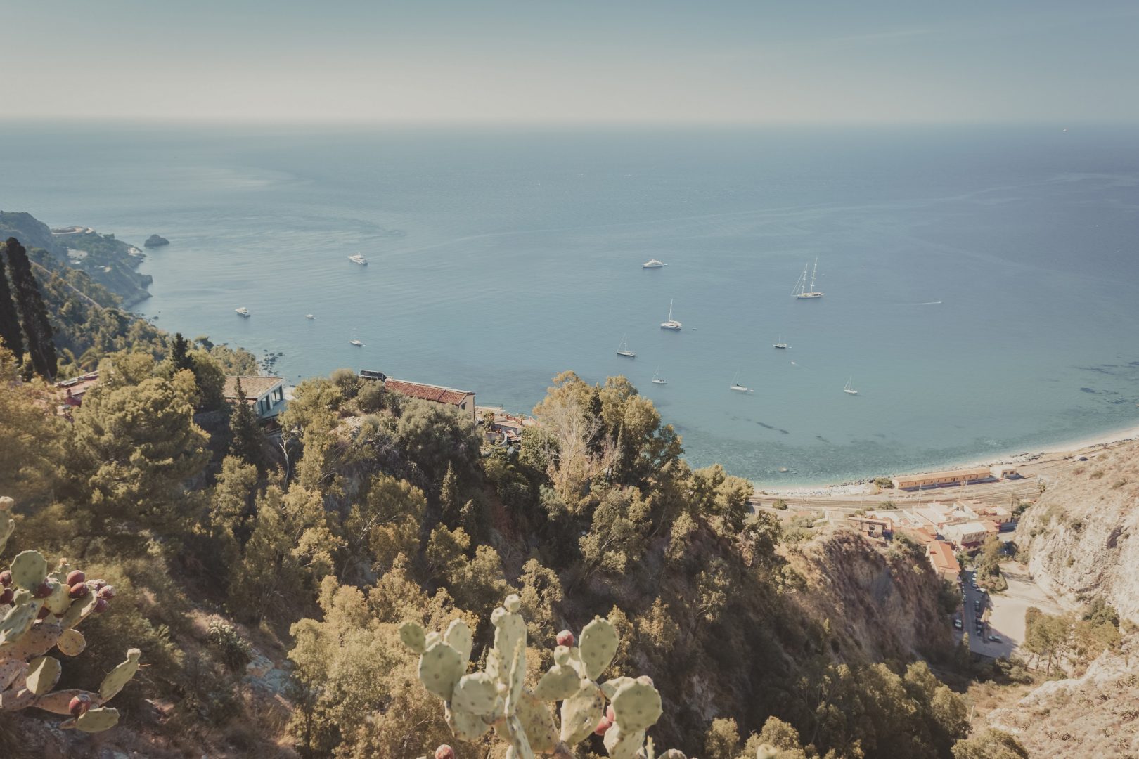 A Journey of Historic Splendour & Stunning Landscapes