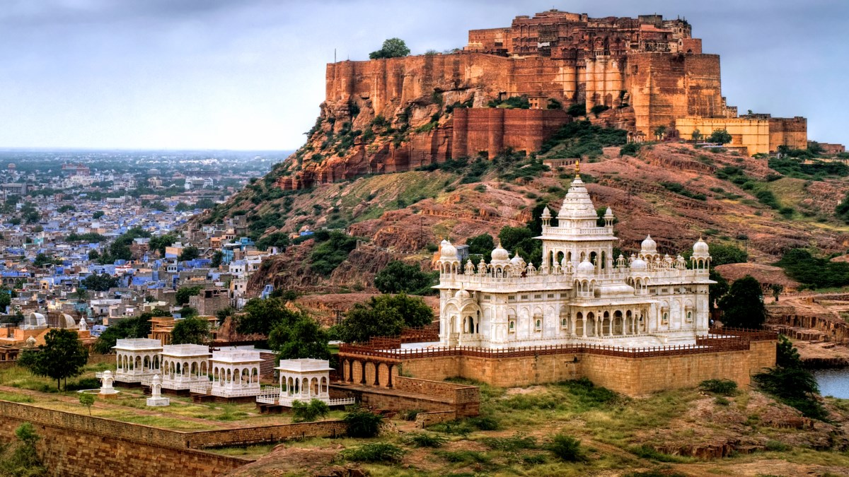 Cruise & Rail: The Sacred Ganges & the Maharajas' Express (2026)