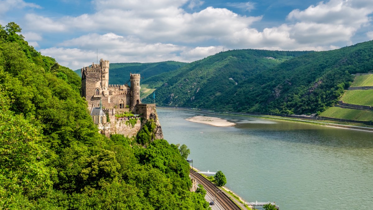 Castles along the Rhine (2026)