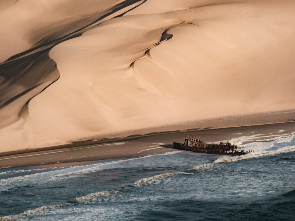Namibia: Epic Wilderness Adventure
