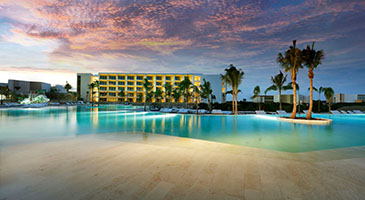 1 kid stays & eats free at Grand Palladium Select Costa Mujeres Resort & Spa