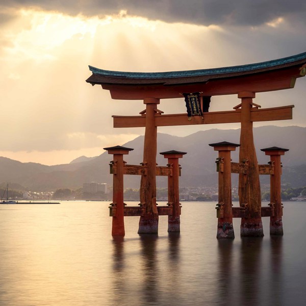 Splendors of Japan with Hiroshima